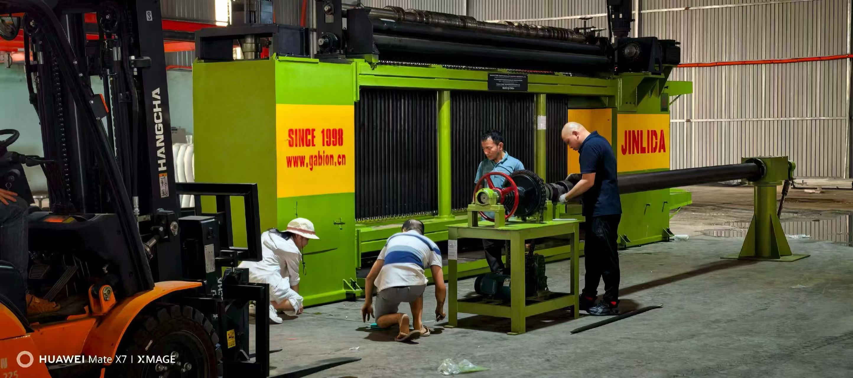 Blog công ty mới nhất về JINLIDA tăng cường dịch vụ sau bán hàng để hỗ trợ các nhà sản xuất lưới Gabion toàn cầu