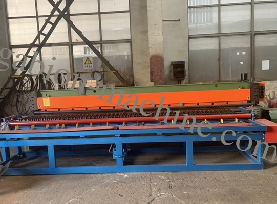 Mua Độ cao 0,5m-2m Gabion Mesh Machine với lớp phủ kẽm 220-280g/m2 sản xuất trực tuyến