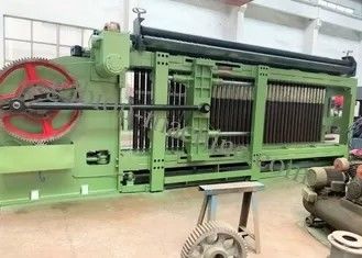Mua Máy lưới dây lục giác xoắn kép với hệ thống dầu tự động sản xuất trực tuyến